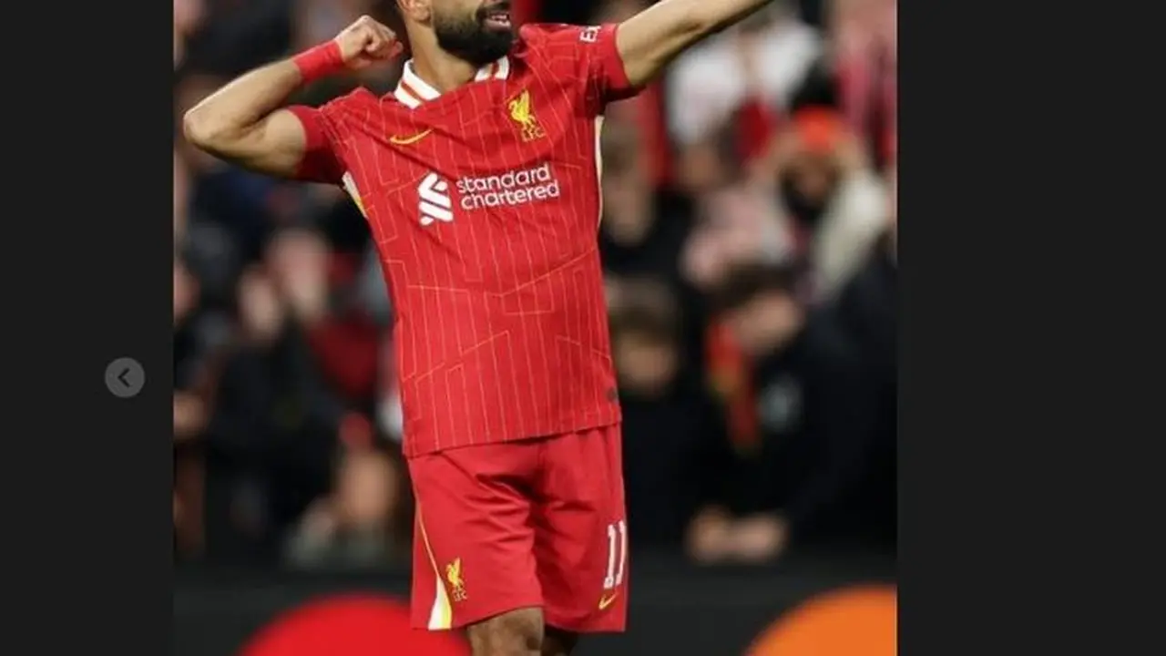 محمد صلاح يظهر مع ابنتيه مكة وكيان بعد فوز ليفربول على برايتون في إعلان جديد